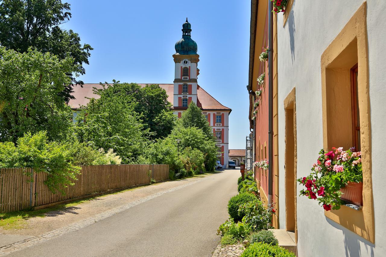 Hotel Kloster-Gasthof Speinshart Eschenbach in der Oberpfalz Exterior photo